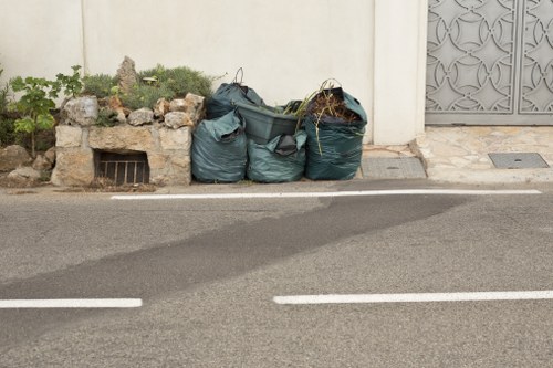 Step-by-step process to hire a skip